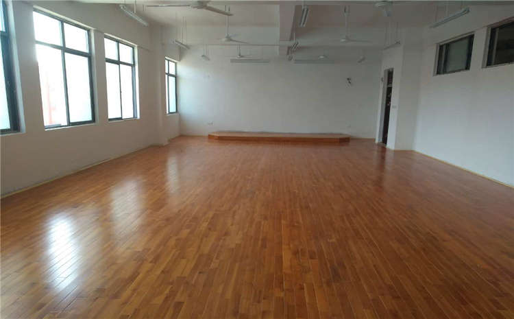 籃球場木地板日常這么養(yǎng)護