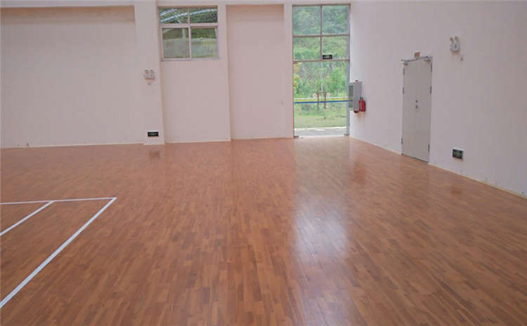 體育木地板為什么要專業(yè)安裝？