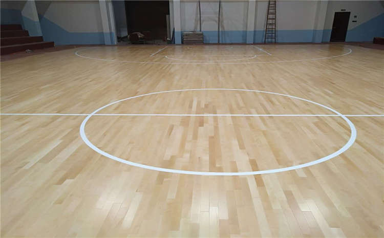 運(yùn)動木地板養(yǎng)護(hù)防開裂