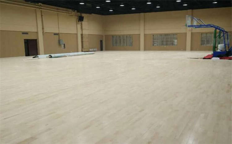 全國(guó)實(shí)木體育地板廠家聯(lián)系方式