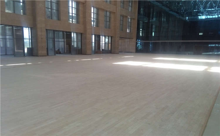 企口實(shí)木運(yùn)動(dòng)地板價(jià)格及圖片