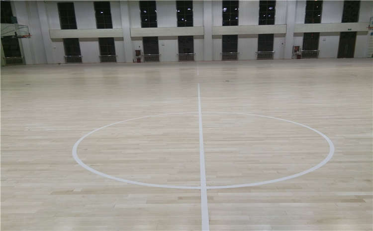 專業(yè)的籃球場木地板廠家哪家好？