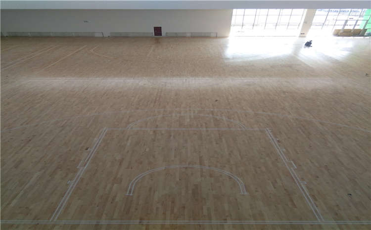 22厚籃球場(chǎng)地木地板廠**哪**好？