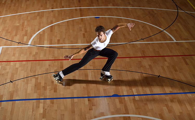 運(yùn)動(dòng)木地板鋪裝踢腳線扮演什么角色？