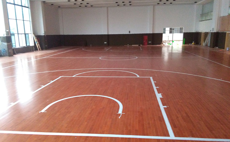 運動木地板安裝伸縮縫標準是多少？