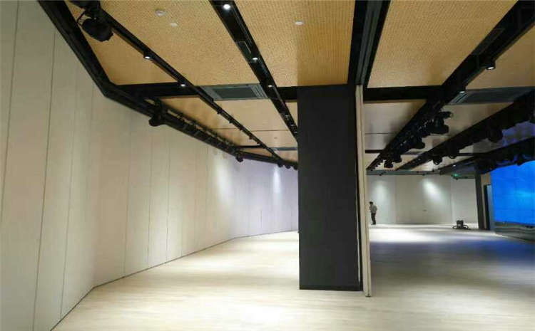 24mm厚籃球館木地板生產(chǎn)廠家