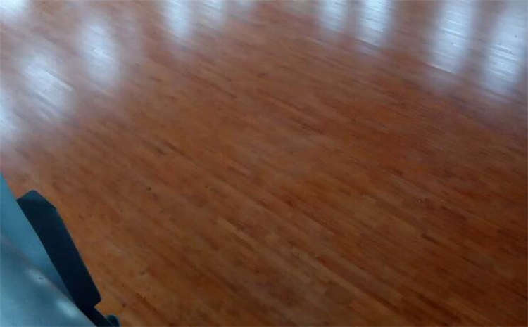 指接板體育木地板哪個(gè)品牌好？