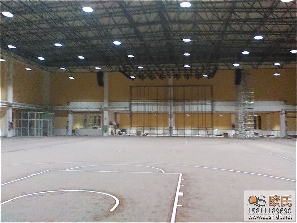 哈密電廠職工活動(dòng)中心運(yùn)動(dòng)木地板案例