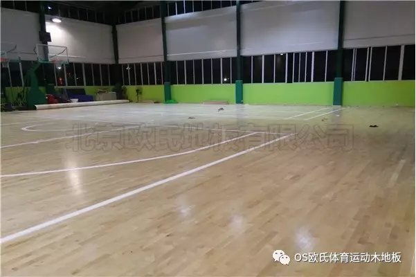 單龍骨運(yùn)動木地板--廣東省連州市地方稅務(wù)局成功案例圖1