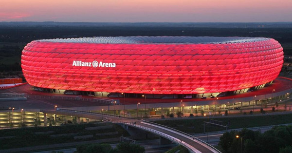 安聯(lián)球場(chǎng)外景