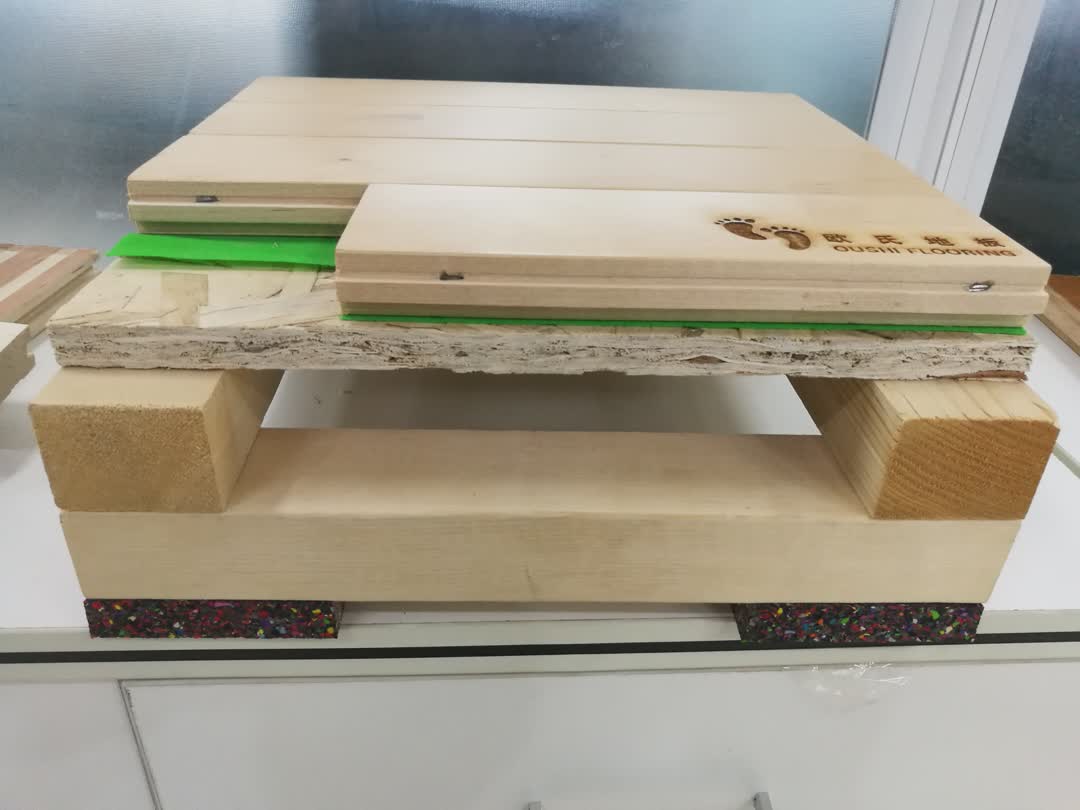 歐氏運(yùn)動(dòng)木地板側(cè)面結(jié)構(gòu)圖