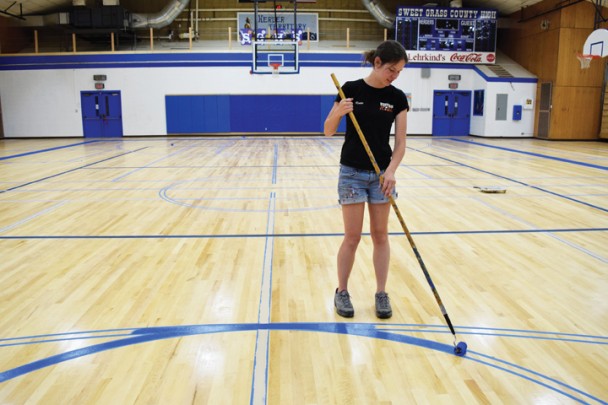 楓木運(yùn)動木地板表面系統(tǒng)性的維護(hù)保養(yǎng)方法