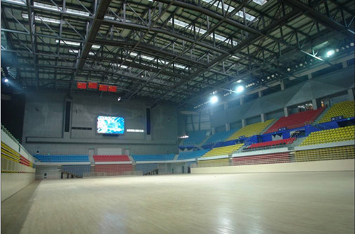 室內(nèi)體育場(chǎng)館的楓木運(yùn)動(dòng)地板采購(gòu)需要考慮到的問(wèn)題