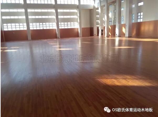 溫州甌海區(qū)外國(guó)語(yǔ)學(xué)校初中分校運(yùn)動(dòng)木地板案例