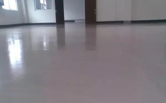 體育館地面不平，鋪不了專用體育木地板該怎么辦？