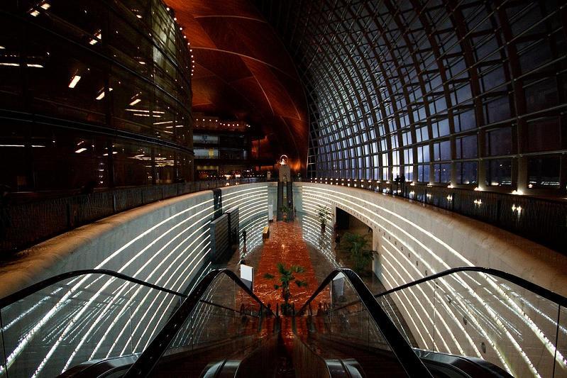 全方位，多角度帶你走進(jìn)**大劇院